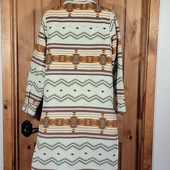 NWT Shyanne Long Fleece Shacket - Picture 7 of 15